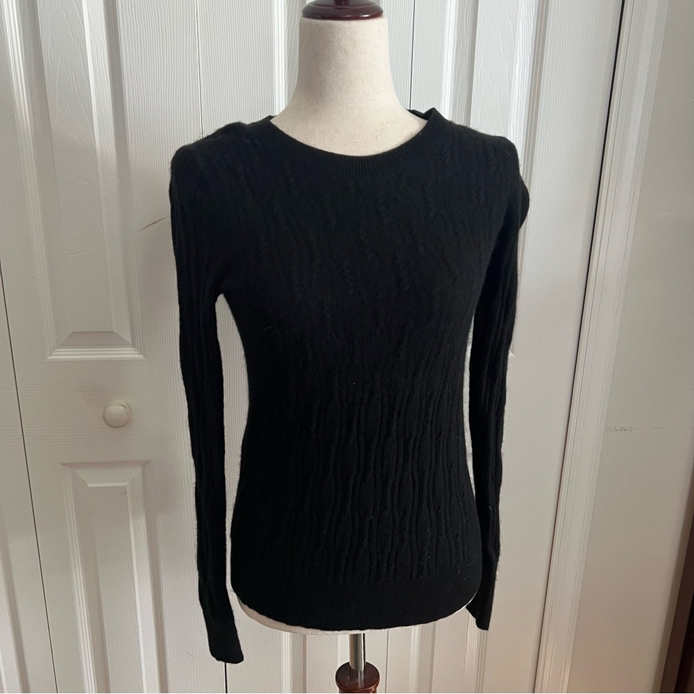 Banana Republic Black Long Sleeve Wool Sweater size XS